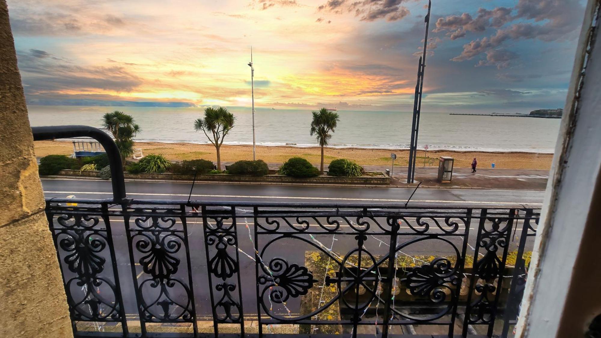 Carlton Hotel Weymouth Eksteriør billede